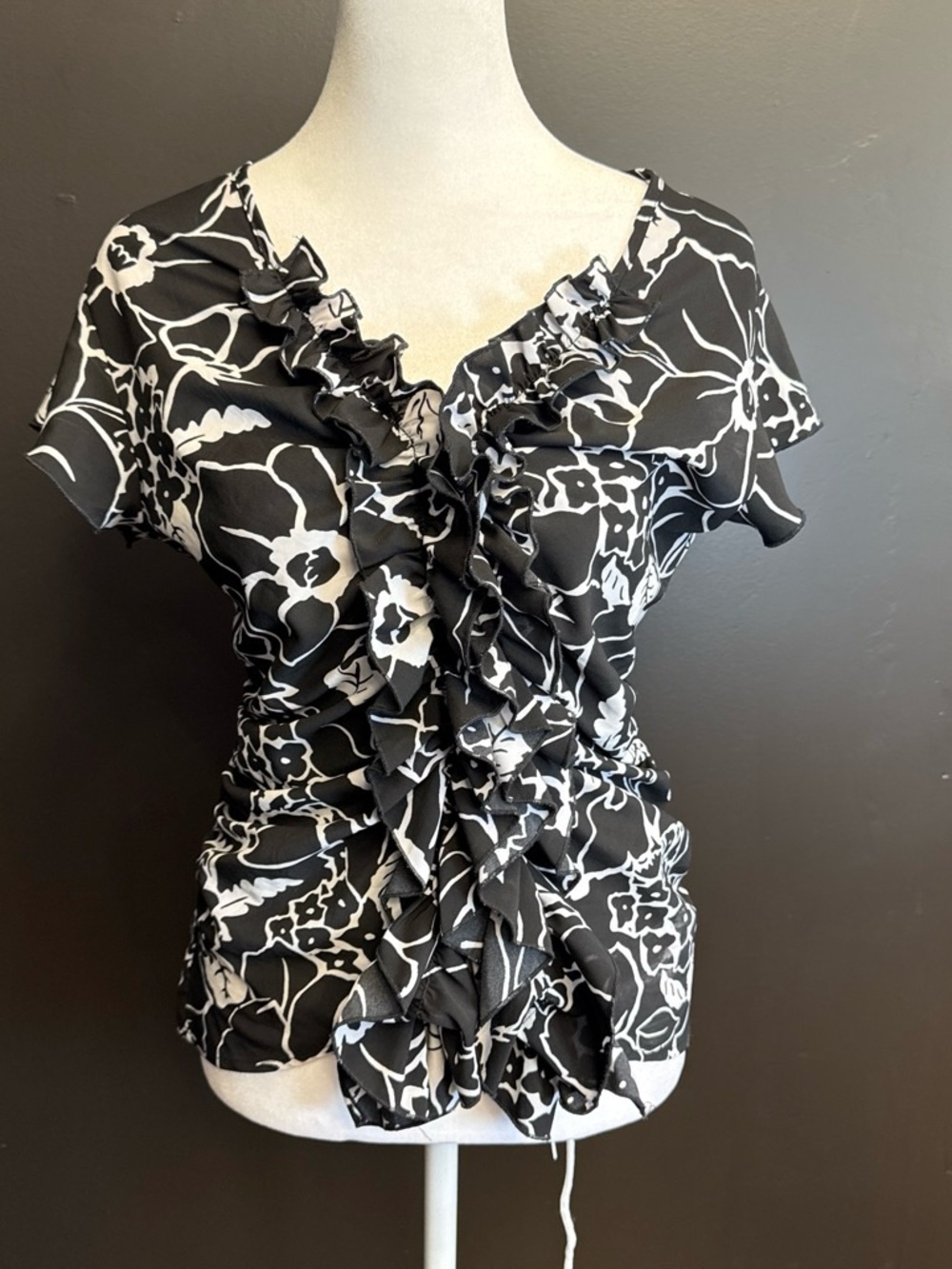 Black & White Floral Ruffle Blouse Y2K